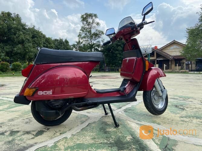 Vespa Excel 150