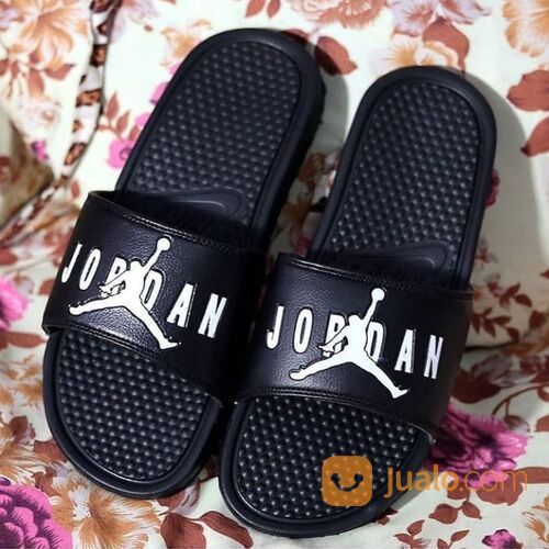 Sandal Nike Slide On Logo Jordan di Kota Tangerang Banten Jualo