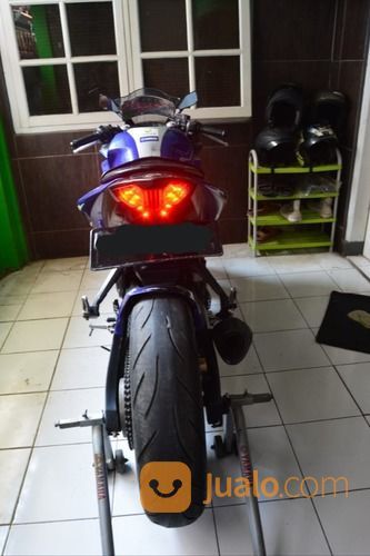 YAMAHA R25 TH 2015 SS KUMPLIT TANGAN PERTAMA KONDISI MULUS KM 31000