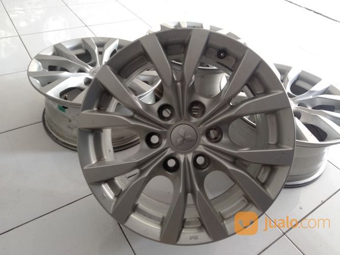 Velg Copotan Std Pajero Ring 17 Lobang Pcd 6X139,7