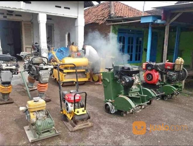 Sewa : Pompa Air Kotor, Jack Hammer/Dril, Viblator Cor, Coring Beton, Vibro Loller, Stamper,Molen