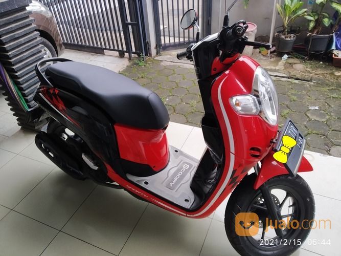 HONDA SCOOPY CBS ISS 2018