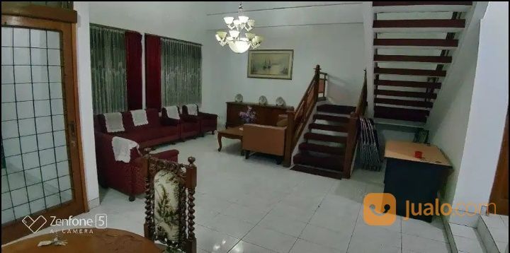 Rumah Jl Cipaku Indah Setiabudi Bandung Dkt Kampus UPI