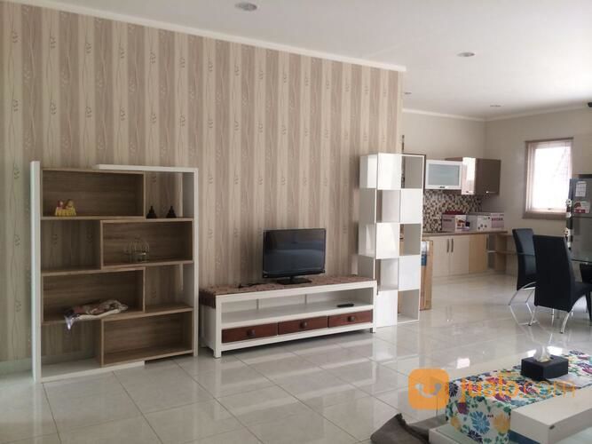 Rumah Cantik Terawat Cajuputi De Park BSD City Tangerang Selatan