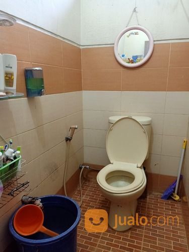 Rumah 4 Kamar Dekat Taman Tegalega Di Jl. Kotabaru Bandung