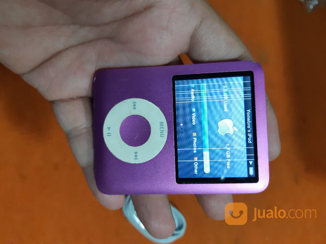 Apple IPod Nano 3rd Gen 8GB