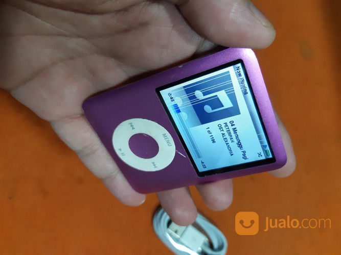 Apple IPod Nano 3rd Gen 8GB