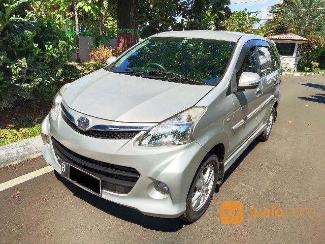 Toyota Avanza Veloz 1.5 A/T 2013