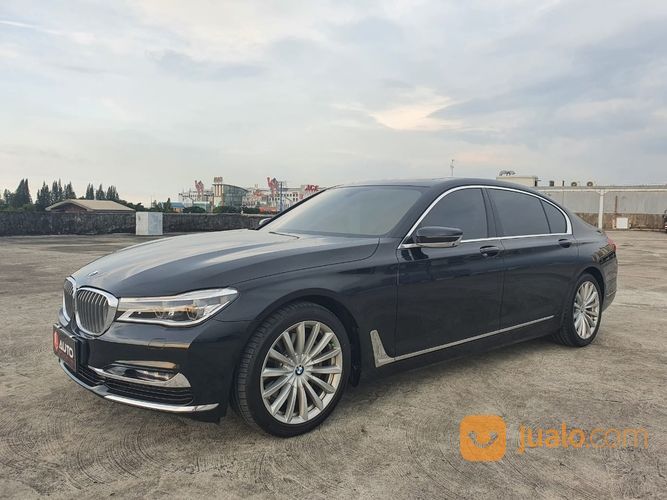 BMW 740Li Pure Excellence AT 2017 740 Li Hitam 1rb 2019 Mercy S450 2018 Mercedes Benz S400 2020