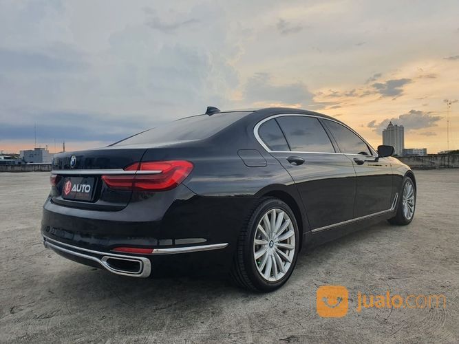 BMW 740Li Pure Excellence AT 2017 740 Li Hitam 1rb 2019 Mercy S450 2018 Mercedes Benz S400 2020