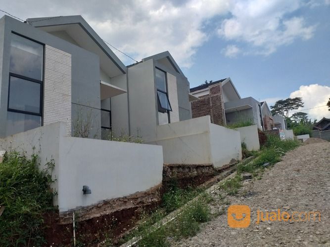 RUMAH DI BANDUNG TIMUR DESIGN ALA JEPANG