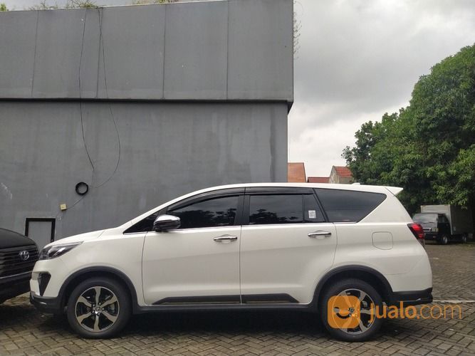 [PROMO TOYOTA MEI] KIJANG INNOVA VENTURER 2.4 DIESEL AUTOMATIC