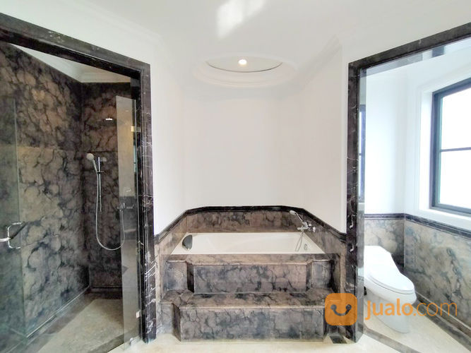 Brand New Luxurious Modern House Dekat Scbd Dan Senopati Kebayoran Baru, Jakarta Selatan