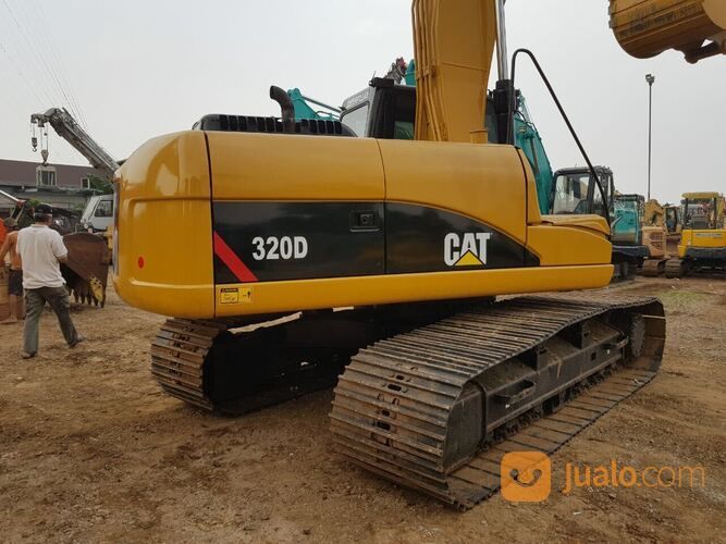 Excavator Backhoe CAT 320d Breaker Tahun 2013 Tangerang di Kota Jakarta