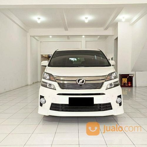 Toyota Vellfire 2,4 A/T Putih