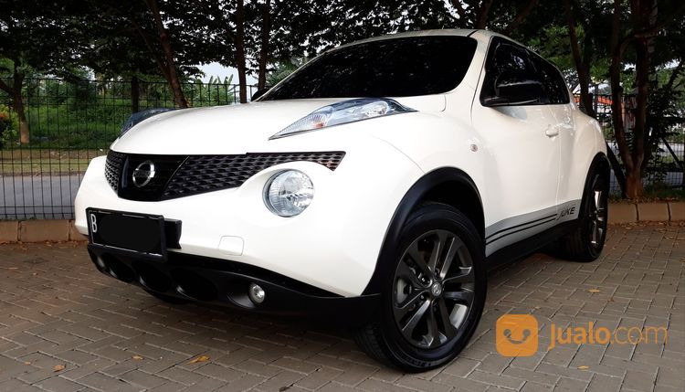 Nissan Juke RX 2013 Putih Tgn 01 TERAWAT