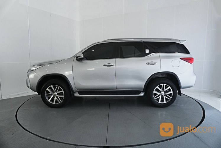 Toyota Fortuner 2.4 VRZ AT 2017 Silver