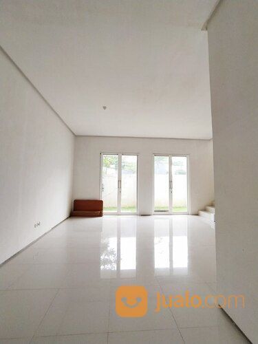 Rumah The Araya Malang Palm Valley Dekat Bandara, Terminal TOL Kampus