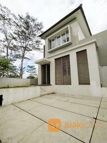Rumah The Araya Malang Palm Valley Dekat Bandara, Terminal TOL Kampus