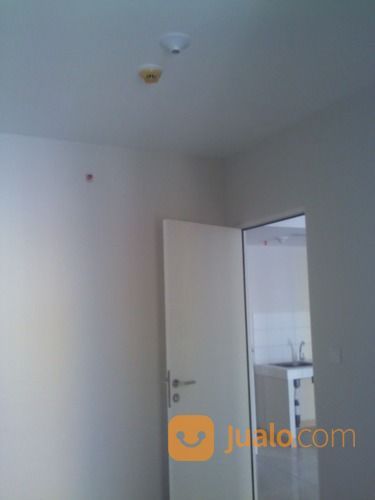 APARTEMEN SPRINGLAKE TOWER AZOLLA View Kolam Renang Di Summarecon Bekasi