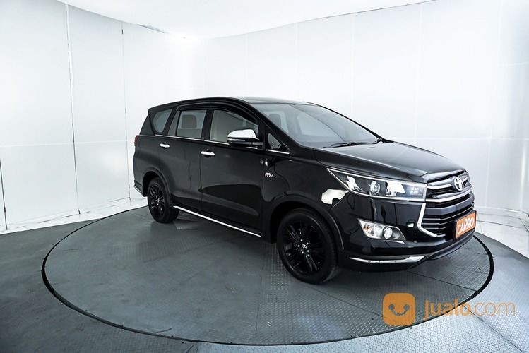 Toyota Innova 2.0 Venturer AT 2019 Hitam