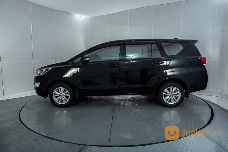 Toyota Innova 2.4 V AT 2016 Hitam