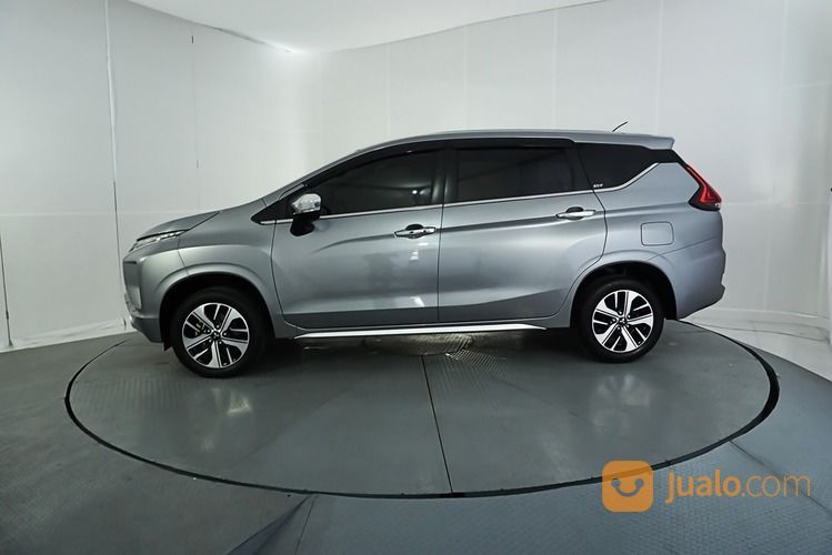 Mitsubishi Xpander Ultimate AT 2018 Abu-Abu