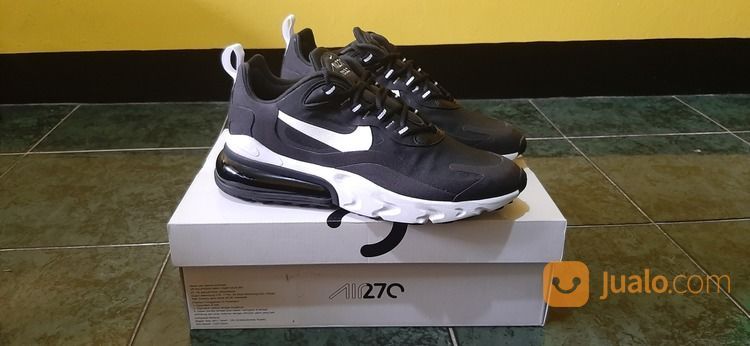 nike white react 270