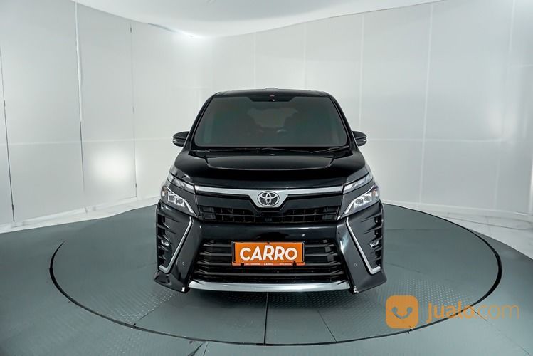 Toyota Voxy 2.0 AT 2018 Hitam