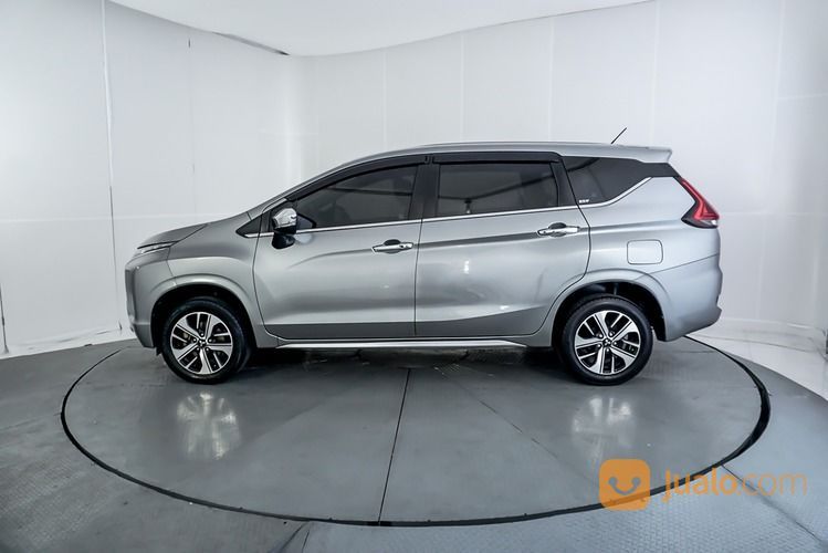 Mitsubishi Xpander Ultimate AT 2017 Abu-Abu