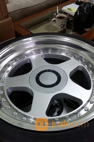 Velg OZ FUTURA Ring 17 Lebar 7,5 - 8,5