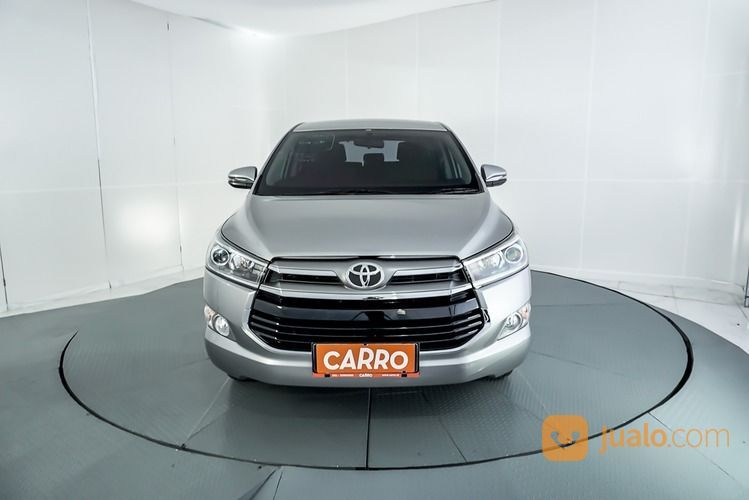 Toyota Innova 2.4 V AT 2017 Silver