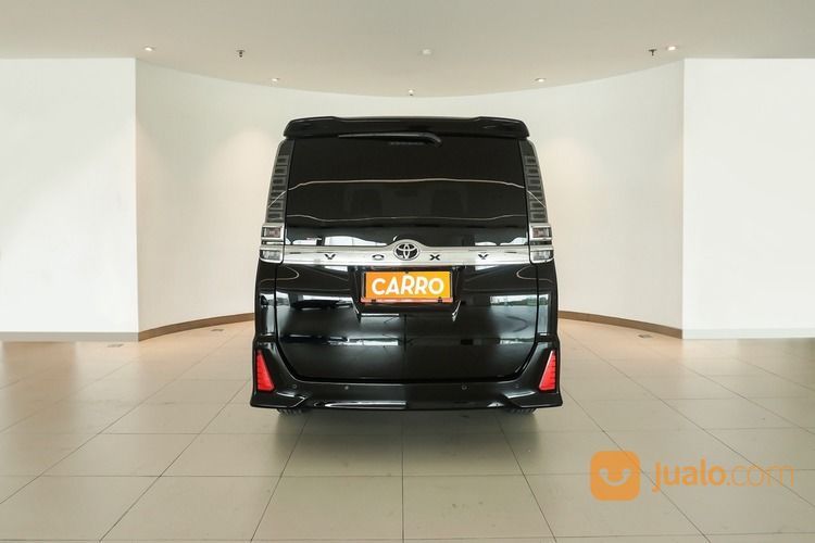 Toyota Voxy 2.0 AT 2018 Hitam