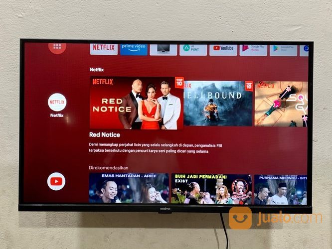 REALME ANDROID TV 32" SERIES TERBARU BAZZELESS, BARU BEBERAPA BULAN PEMAKAIAN, LIKE NEW TERAWAT