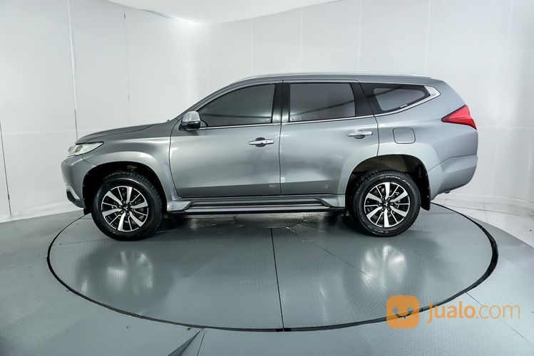 Mitsubishi Pajero Sport Dakar 4x2 AT 2016 Abu-Abu