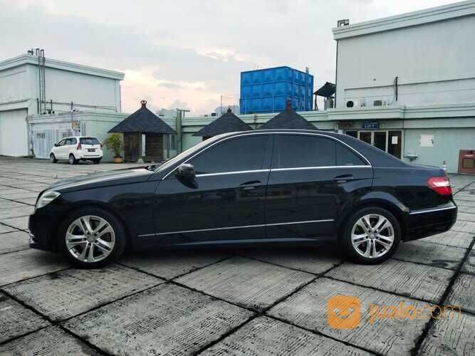 Mercedes Benz E 300 AVG 2011 Syariah Ready Now