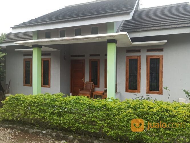 Rumah Cantik Strategis Di Karang Tengah Cibadak Sukabumi