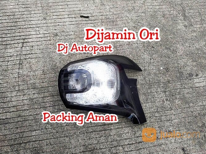 Stoplamp Lampu Belakang Toyota Sienta Tipe G Atau V Original