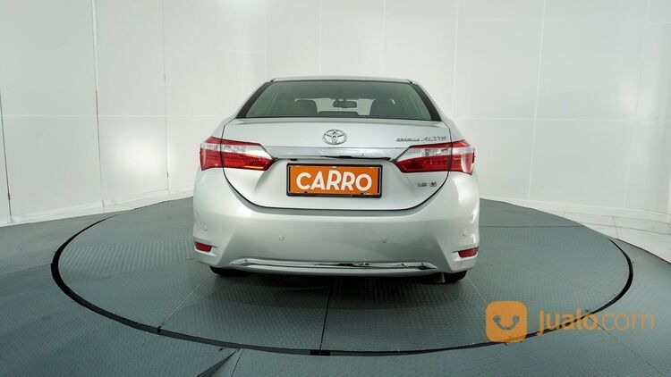 Toyota Corolla Altis 1.8 V AT 2015 Silver