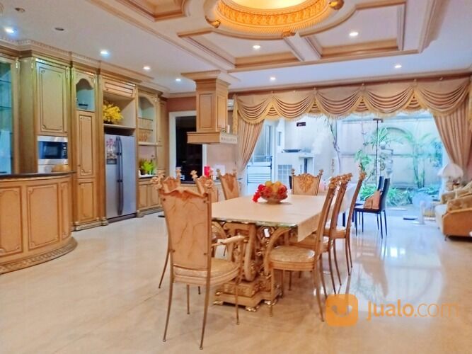 Rumah Mewah Bagus Di Perumahan Araya Galaxy Bumi Permai