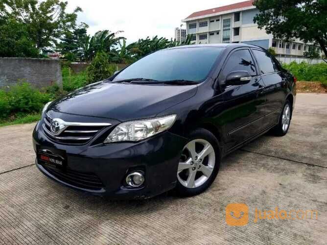 TDP 20jt TOYOTA COROLLA ALTIS 1.8 E MT 2011 HITAM