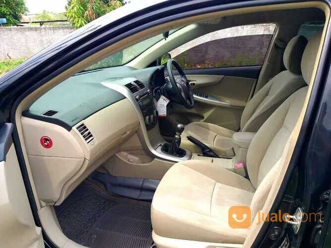 TDP 20jt TOYOTA COROLLA ALTIS 1.8 E MT 2011 HITAM