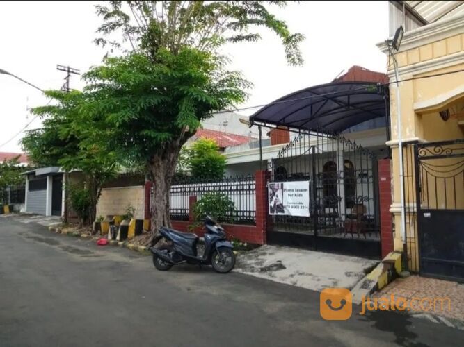 Rumah Di Darmo Harapan VIII Blok EB Surabaya