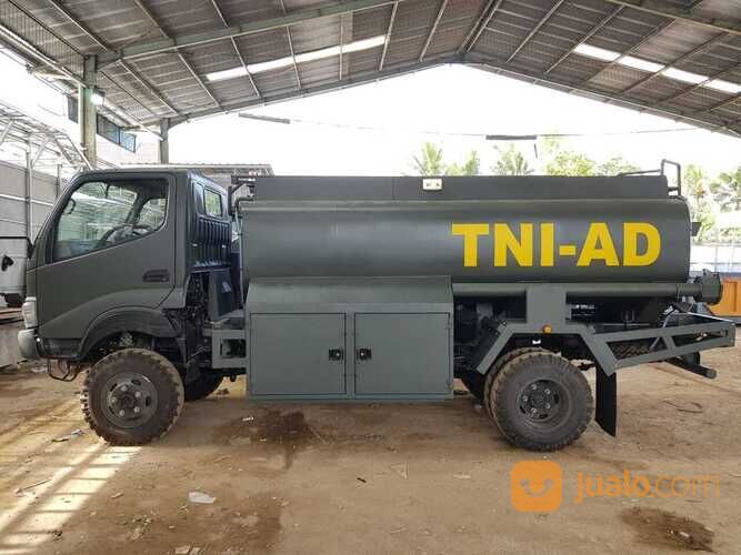 TRUK TANGKI 5000 LITER TANGKI BBM 5000 LITER TANGKI MINYAK 5000 LITER