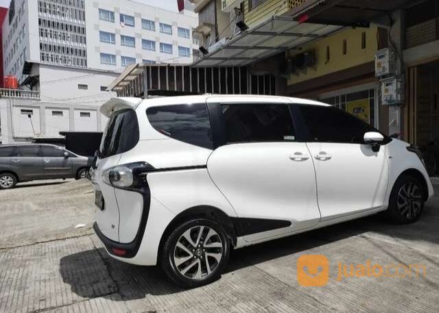 Toyota Sienta (2019)