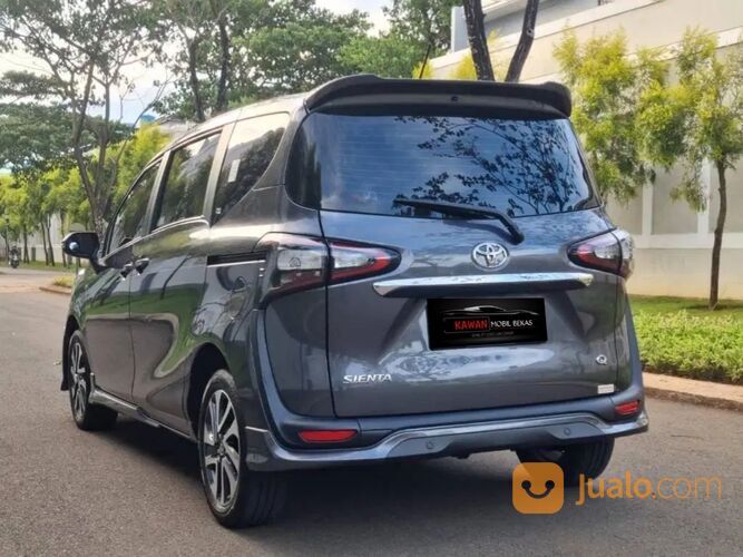 TOYOTA SIENTA 1.5 Q AT 2020 ABU ABU Kondisi Mobil Istimewa Bergaransi Dan Dijamin Siap Pakai