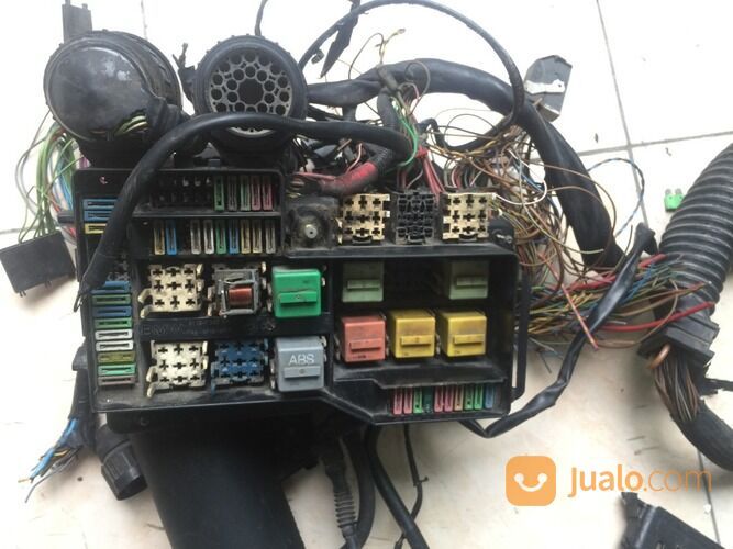 Fuse Box Sikring Dan Wiring Hernes Mesin BMW 318i 316i E36 M43 B1.8 1.6