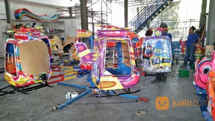 Heli Gerobak Komedi Putar Di Kota Surabaya Jawa Timur 