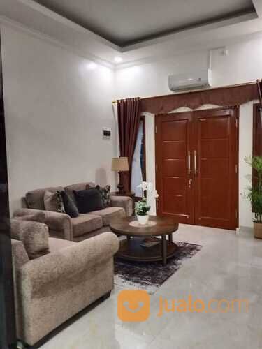 Rumah di Tamana Pulo Indah, Penggilingan, Jakarta Timur.