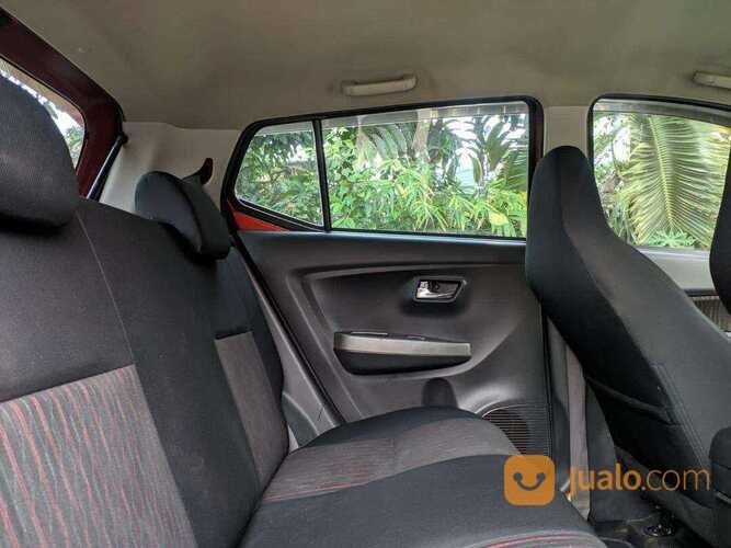 DAIHATSU AYLA 1.2 R DELUXE MT 2018 ORANGE kondisi mobil istimewa bergaransi dan dijamin siap pakai